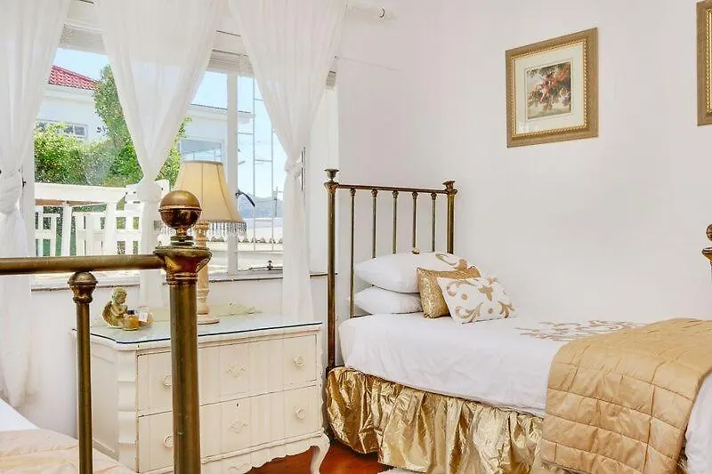 Harbour Lights Accommodation - Simonstown Simon's Town Holiday home